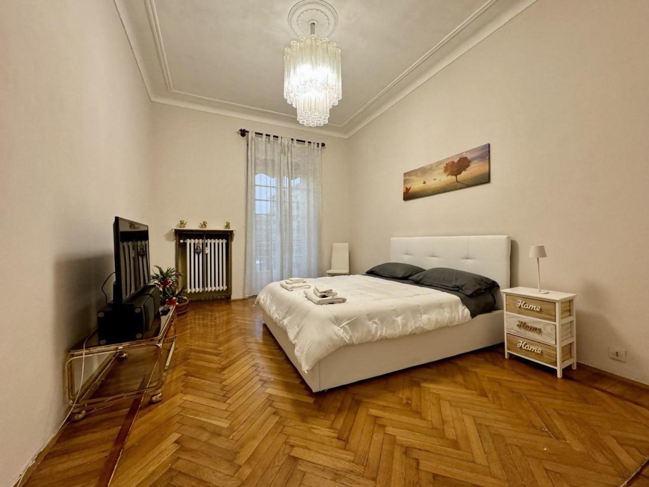 6 Posti Letto Vicino Al Centro Apartment Turin Luaran gambar